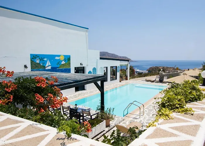 Hotel apartamentowy Sea View Amoopi